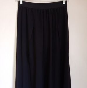 Tobi double spliced black mesh overlay maxi skirt in women's size small